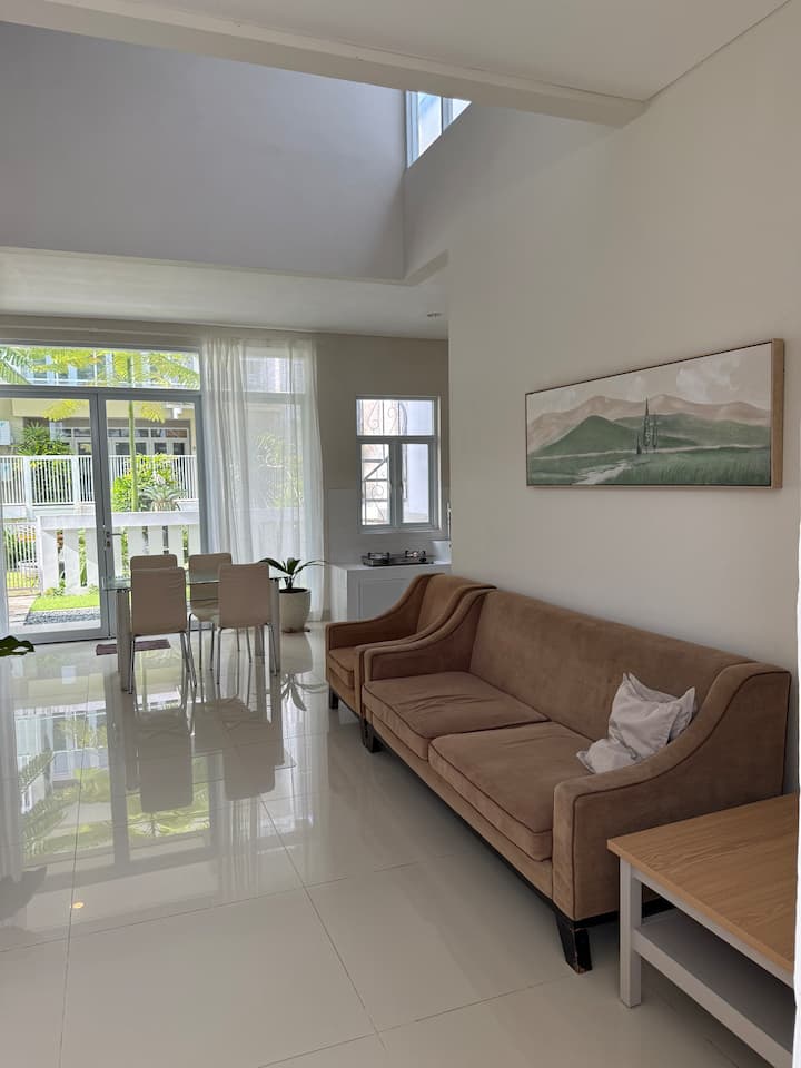 Linea Modern Home For 6 Clean & Cozy - Banjarmasin