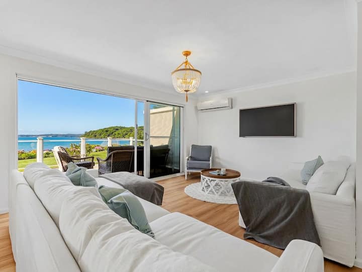 Absolute Beachfront | Multi Living | Fire Pit - Long Beach