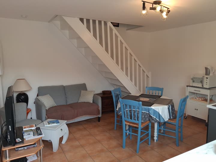 "Chez Fabienne", Maison Avec Sa Petite Terrasse - Plage Luc-sur-Mer