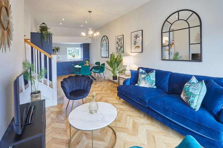 The Penthouse Retreat At Prospect Hill - Whitby - ウィットビー