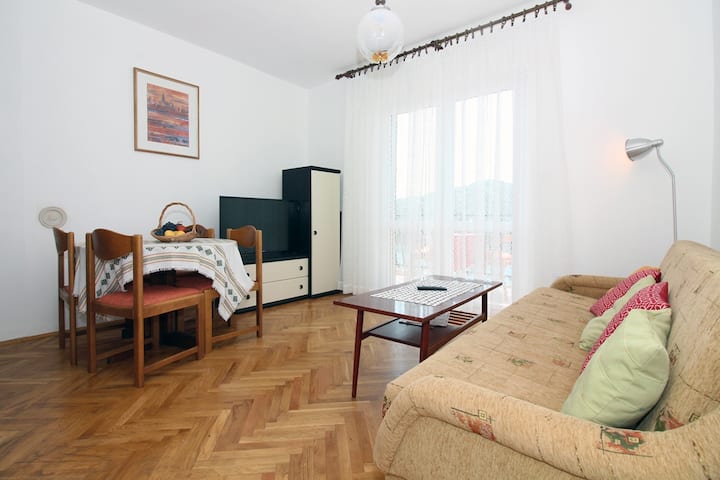 2 Bedroom Apartment In Tisno (4+0) - Murter
