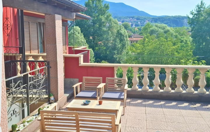 Spacious Bright Apartment Luino, Terrace, 5 Guests - Luino