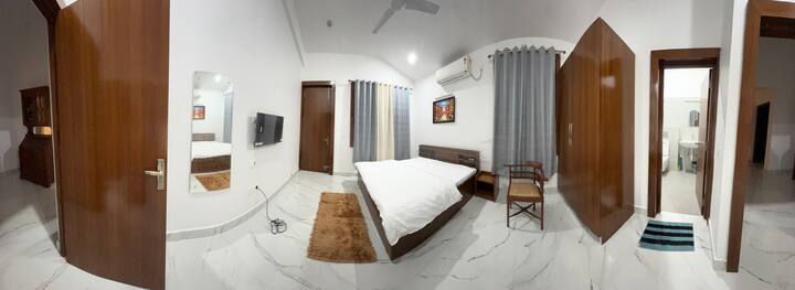 Bedroom 1 image 1