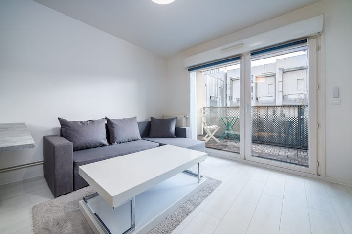 Appartement Avec Cinéma-parking•proche Métro&paris - Pantin