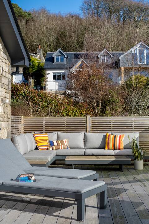 Top Airbnb: Timber Hill Lodge, Lyme Regis in Lyme Regis