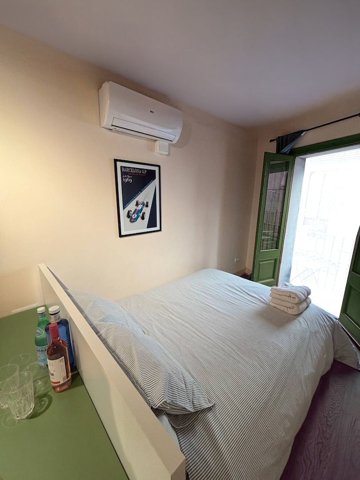Cozy Spot With Ac In Born District - Barcelona