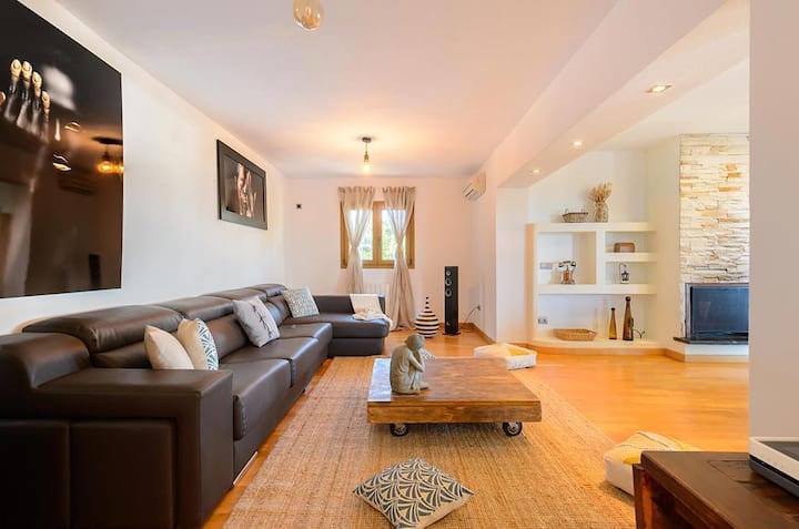 Ibiza Villa For 10 - Private Pool And Top Location - Ivissa