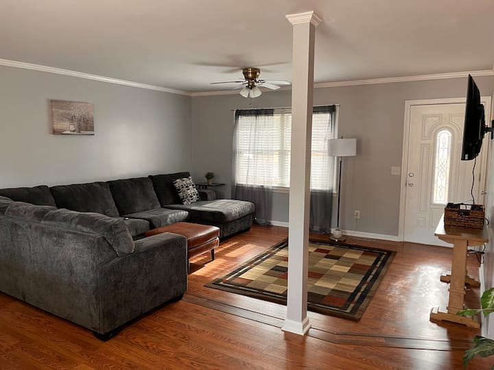 The Stable Loft-sleeps 6 - Asheboro, NC