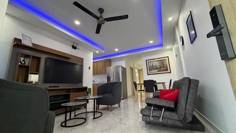 Top Airbnb: Connected to Everything: WiFi and Airport 3 min+parking in Montería