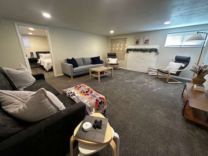 Clean And Spacious Basement Unit - West Jordan, UT