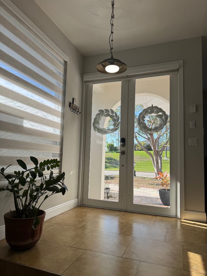 The Ligia House / Heated Pool / Sauna - North Fort Myers, FL