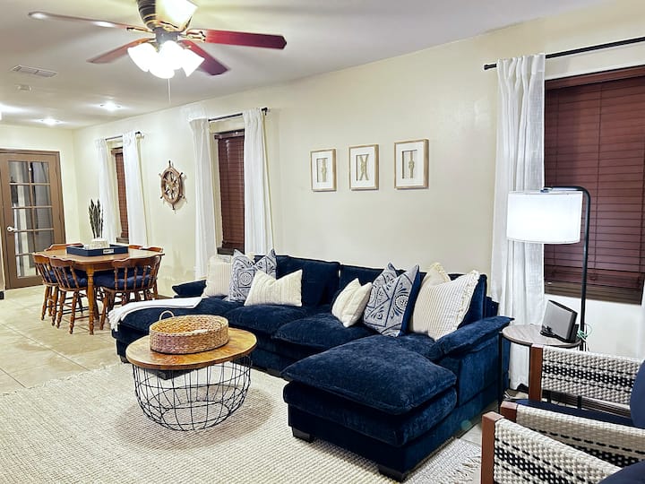 Port Isabel Home Minutes To Spi Family Big Yard - Port Isabel, TX