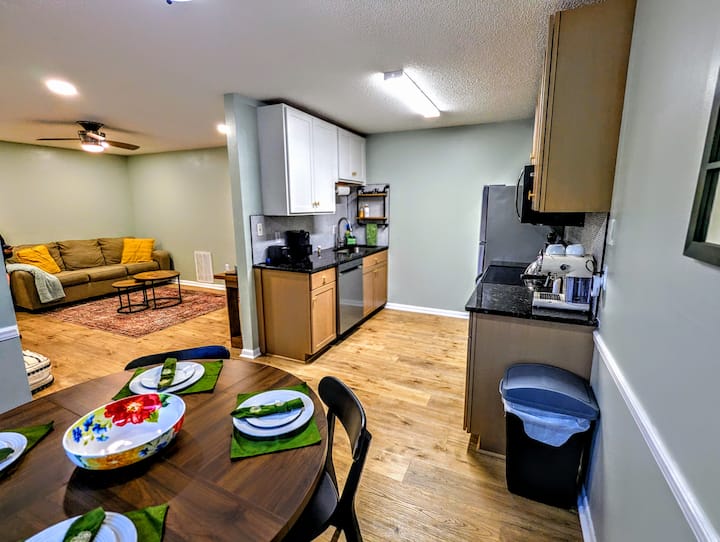 Modern 2br Apt - Near Beaufort & Atlantic Beach - Morehead City, NC