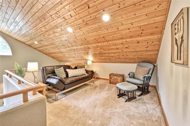 Family Fun Cabin At The Foot Of Mt. Baker - Glacier, WA
