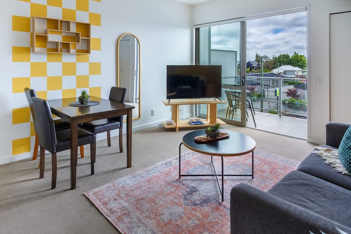 City Fringe Value | 1 Bed + Carpark On Cashel St - Christchurch