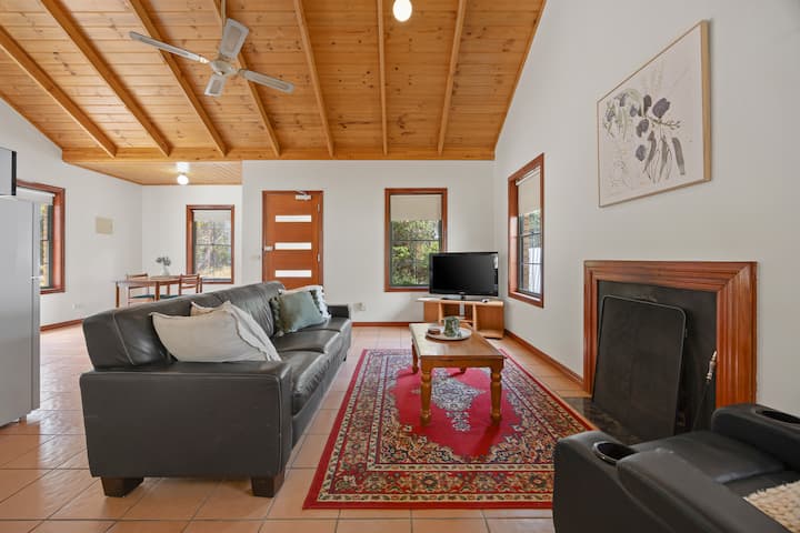 Mountainside Villa Three – Pinnacle - Halls Gap