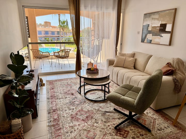 Haven Paphos · Poolside Retreat · Walk To Beach - Pafos