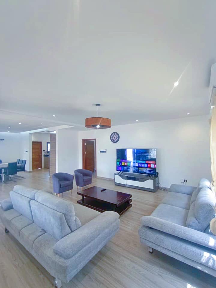 Villa F5 Proche De L'aéroport De Lomé - Togo