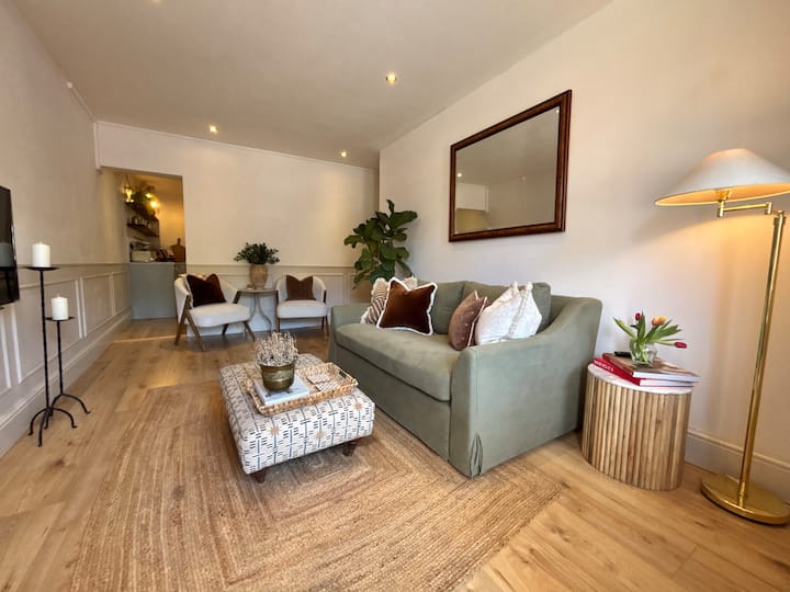 Charming Flat, 3 Min Walk From Station - ファーンハム