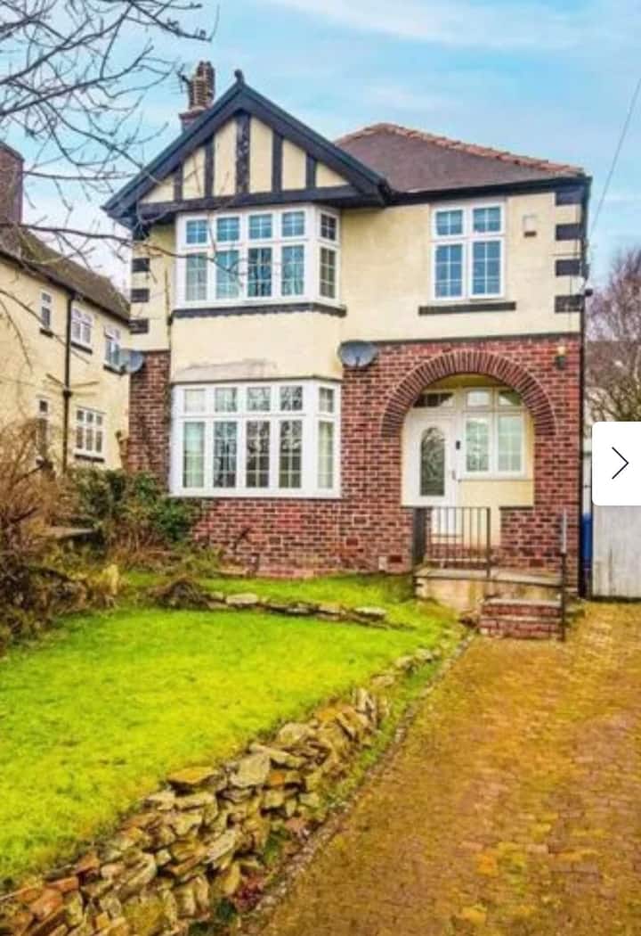 Bens Green, Parking, Spacious Home, Near The Peaks - Sheffield, UK