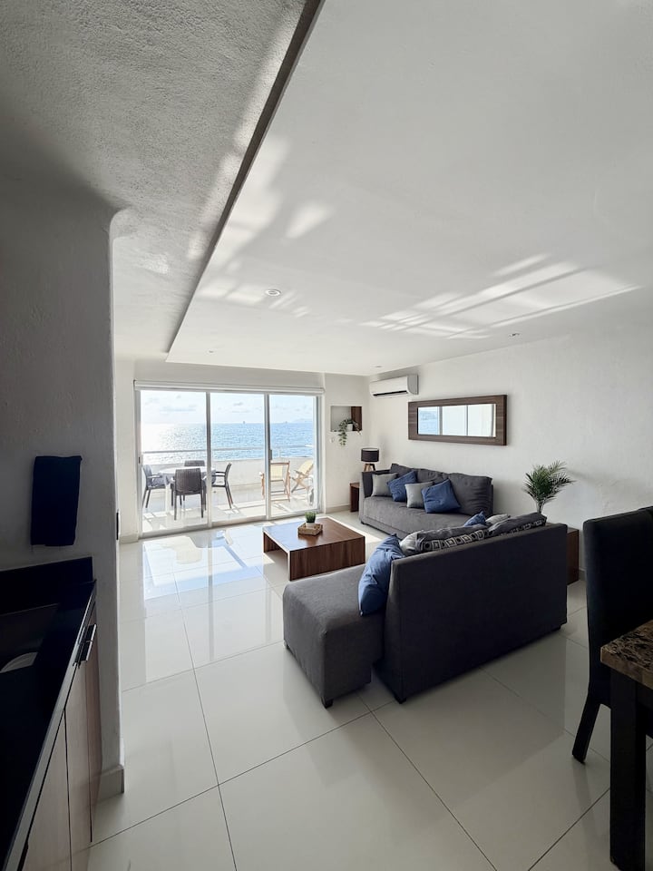 Beachfront Condo · Las Brisas · Ocean View · 6p - Manzanillo, México