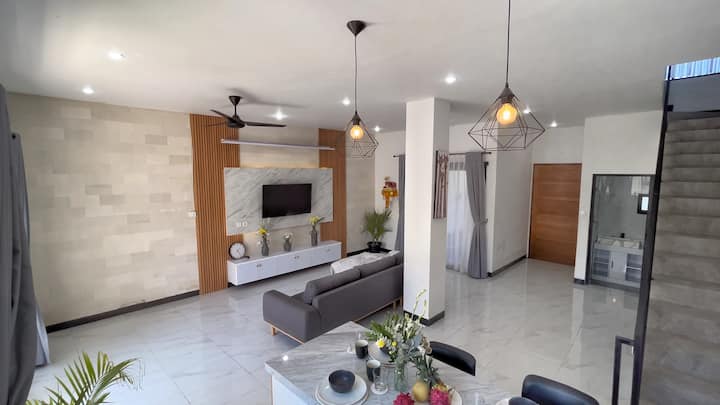 Villa Lisa - 3 Br W/ Pool Near Bali Mall Galleria - Sanur