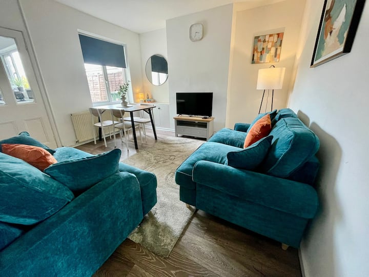 Petal House - Cosy Premium Home - Gloucester