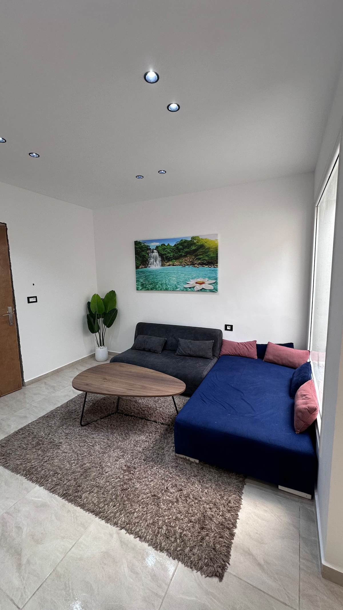 Appartement Moderne — Centre-ville, proche plage 2