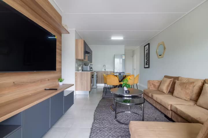 Greenlee Threefold Stay - Edenvale