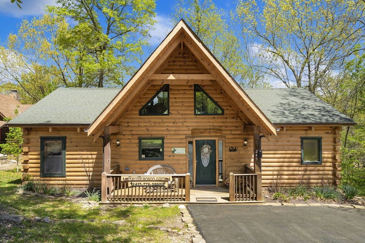 Charming Wood Log Cabin_private Hot Tub In Woods_wifi_fireplace_vaulted Ceilings_near Big Cedar - Missouri