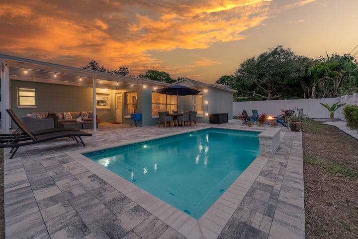 10 Min To Beach • Heated Pool • Fire Pit • Bbq - Indian Rocks Beach, FL