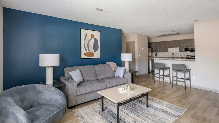 Landing | Stylish 1bd, Gym, Clubhouse - Huntsville, AL