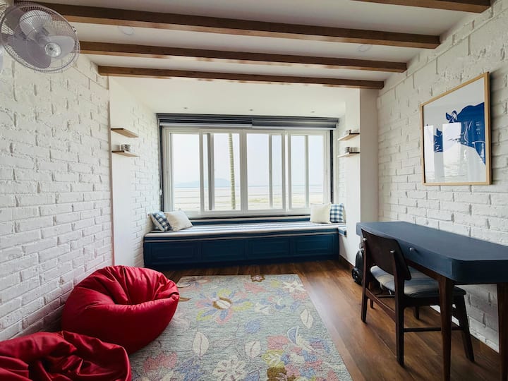 Dariyan|luxurious & Spacious 2bhk| River Facing - Guwahati