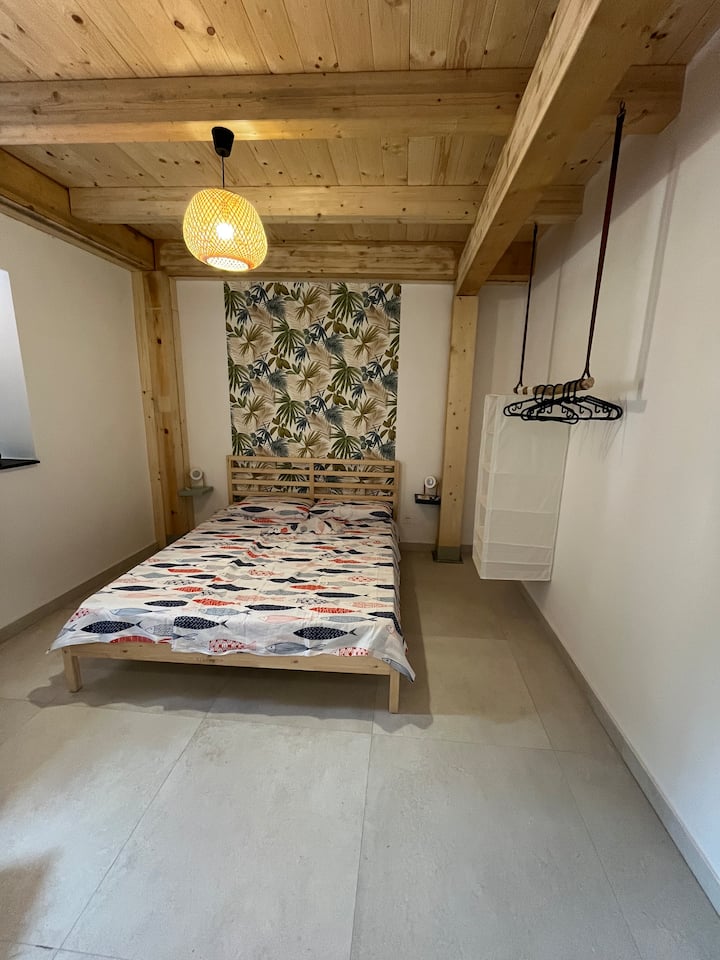 Erstes Schlafzimmer EG