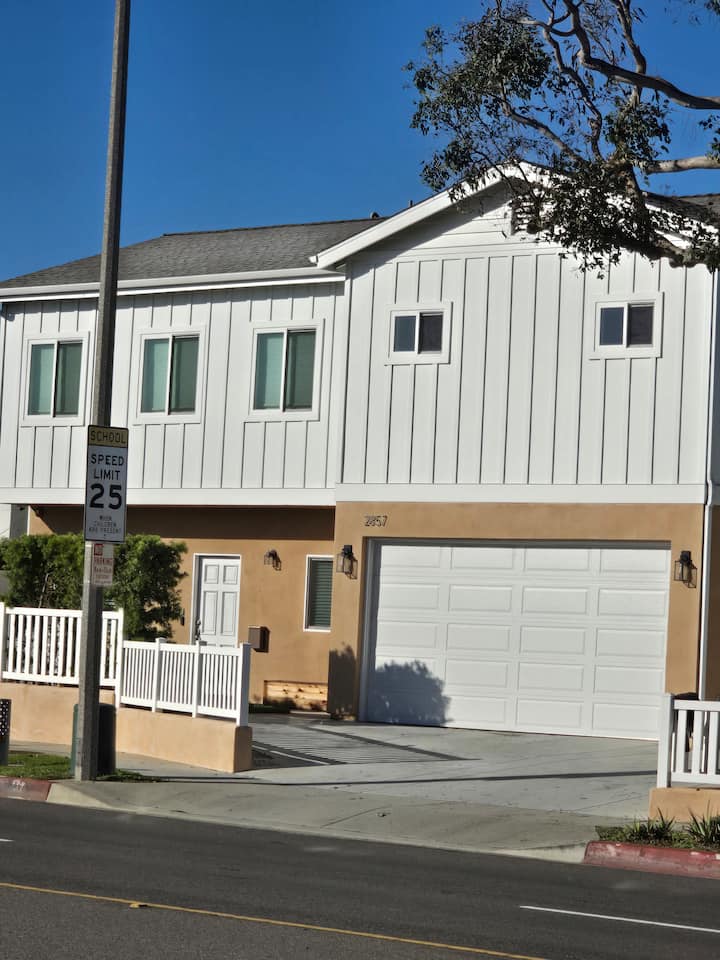 3 Bed 2 1/2 Bath - Prime Torrance Location - Torrance, CA