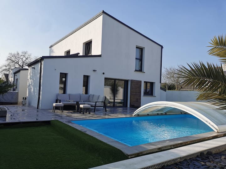 Maison Moderne Avec Piscine Sur Vannes
3 Chambres - Vannes
