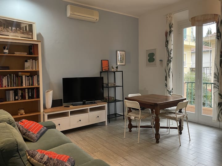 Due Passi Dal Centro Due Passi Dal Mare, Bilocale - Piombino