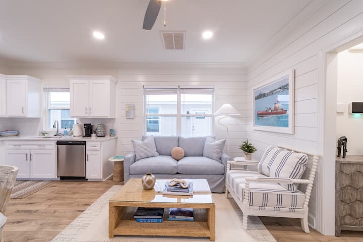 Palmetto Place | Charming St. Simons Bungalow - St. Simons Island, GA