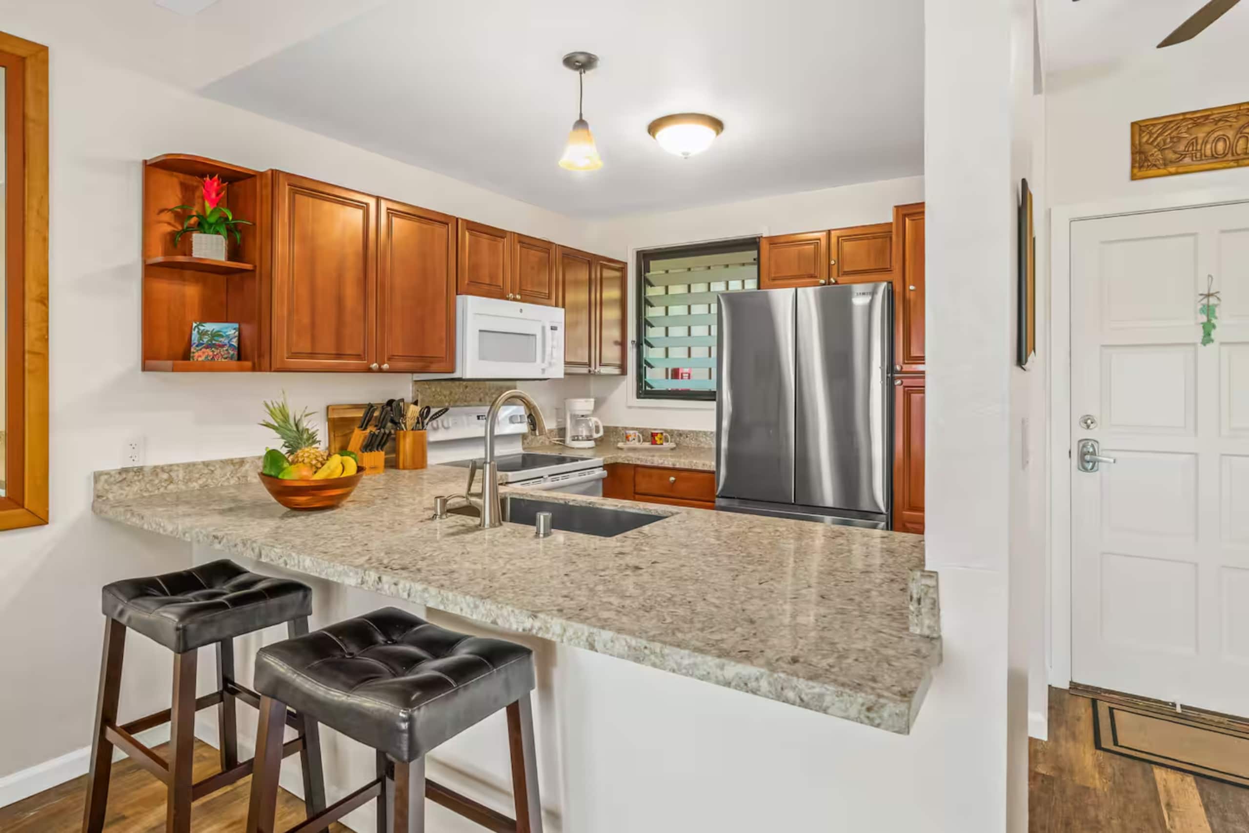 Condo in Lihue · ★5.0 · 1 bedroom · 2 beds · 1 bath - Image 4