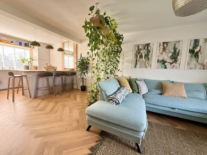 Refined Coastal Escape Moments From Hampton Beach - Whitstable