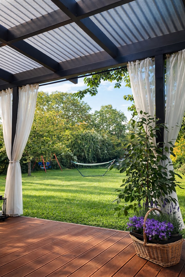 Luxuriöses 180m² Haus- 5 Zimmer Und Großem Garten - Berlin