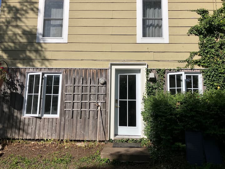 Private Room With Kitchen, Laundry And 1/2 Bath - Wolfville
