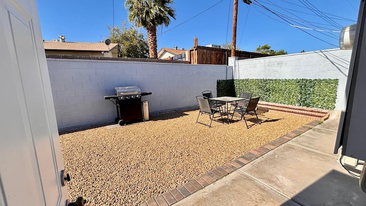 Cozy Apartment - Las Vegas, NV