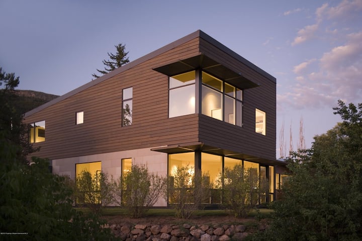 Stunning Art Filled Contemporary Home In Basalt - Basalt, CO