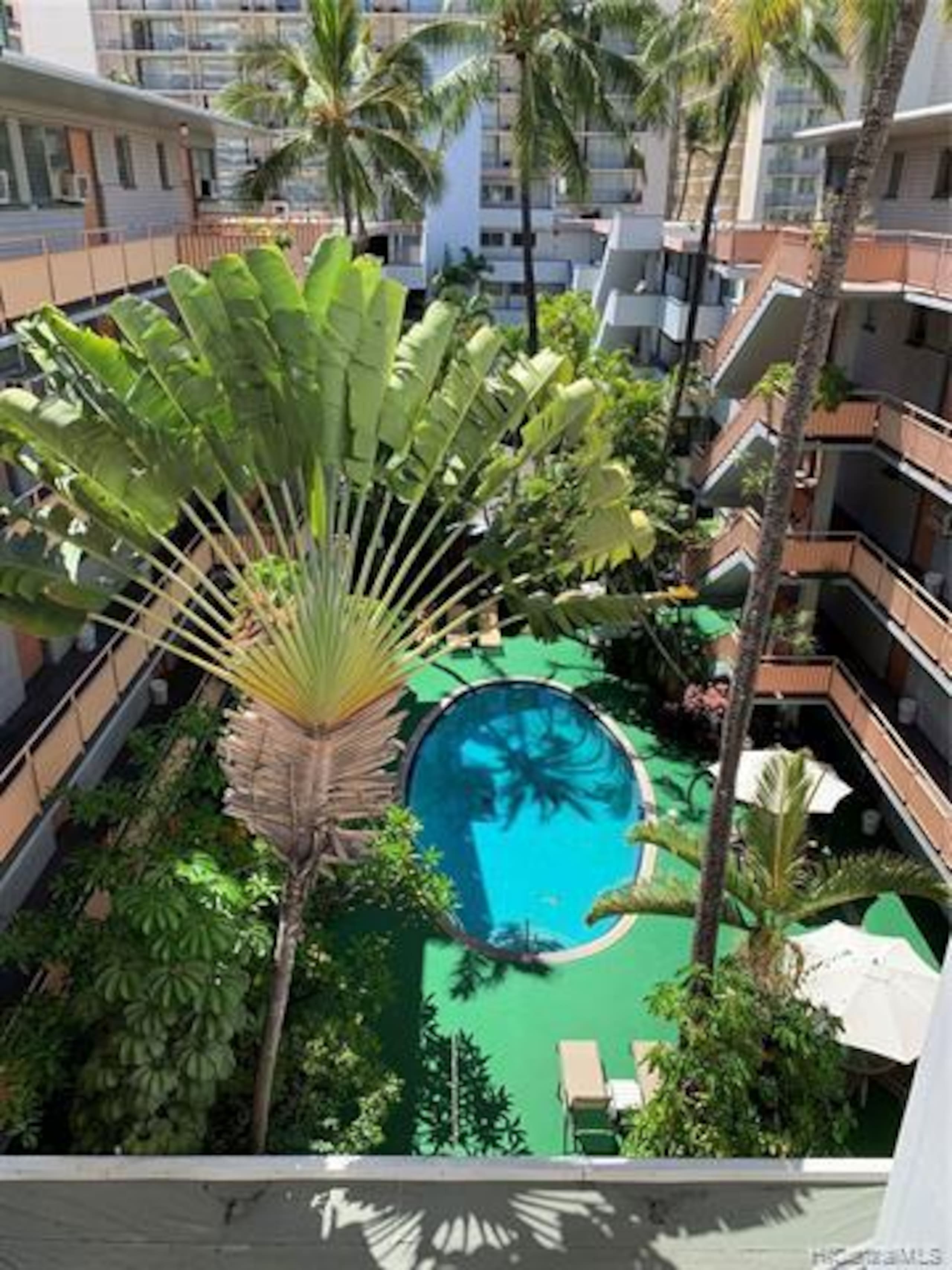 Wakiki condo near beach, kitchen, pool, sleeps 8 - Image 81