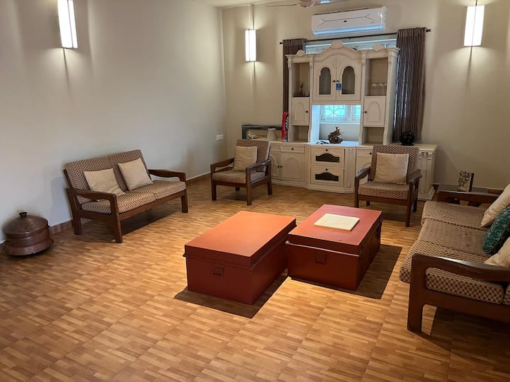 Living room image 1