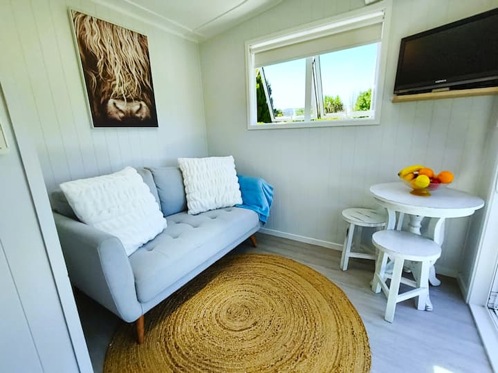 Tiny Tranquility At Lake Tarawera Retreat - Rotorua