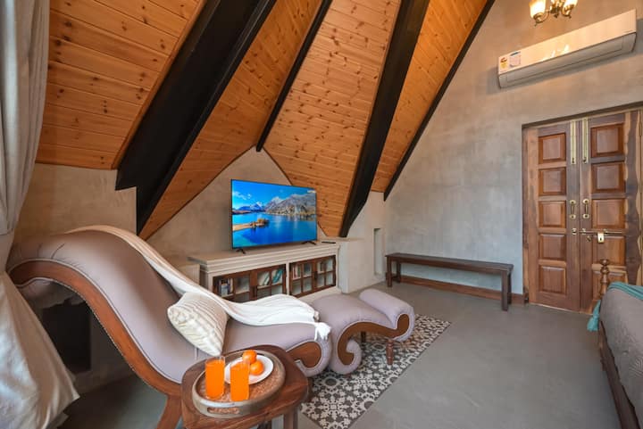 Living room image 4