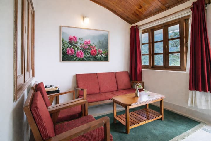 Ivy Bank Landour : The Wood Rose (Standard Room) - Mussoorie