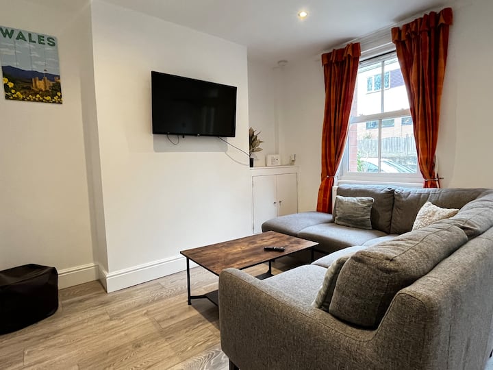 Coastal 2br Retreat In Colwyn Bay - 콜윈 베이